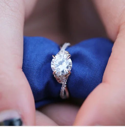 Hao Stone Ring - Round Fashion Ring - Fallon Gifts